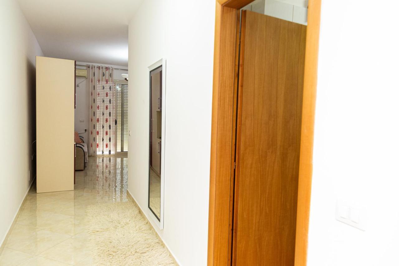 Rezidenca Martin Appartement Vlorë Buitenkant foto