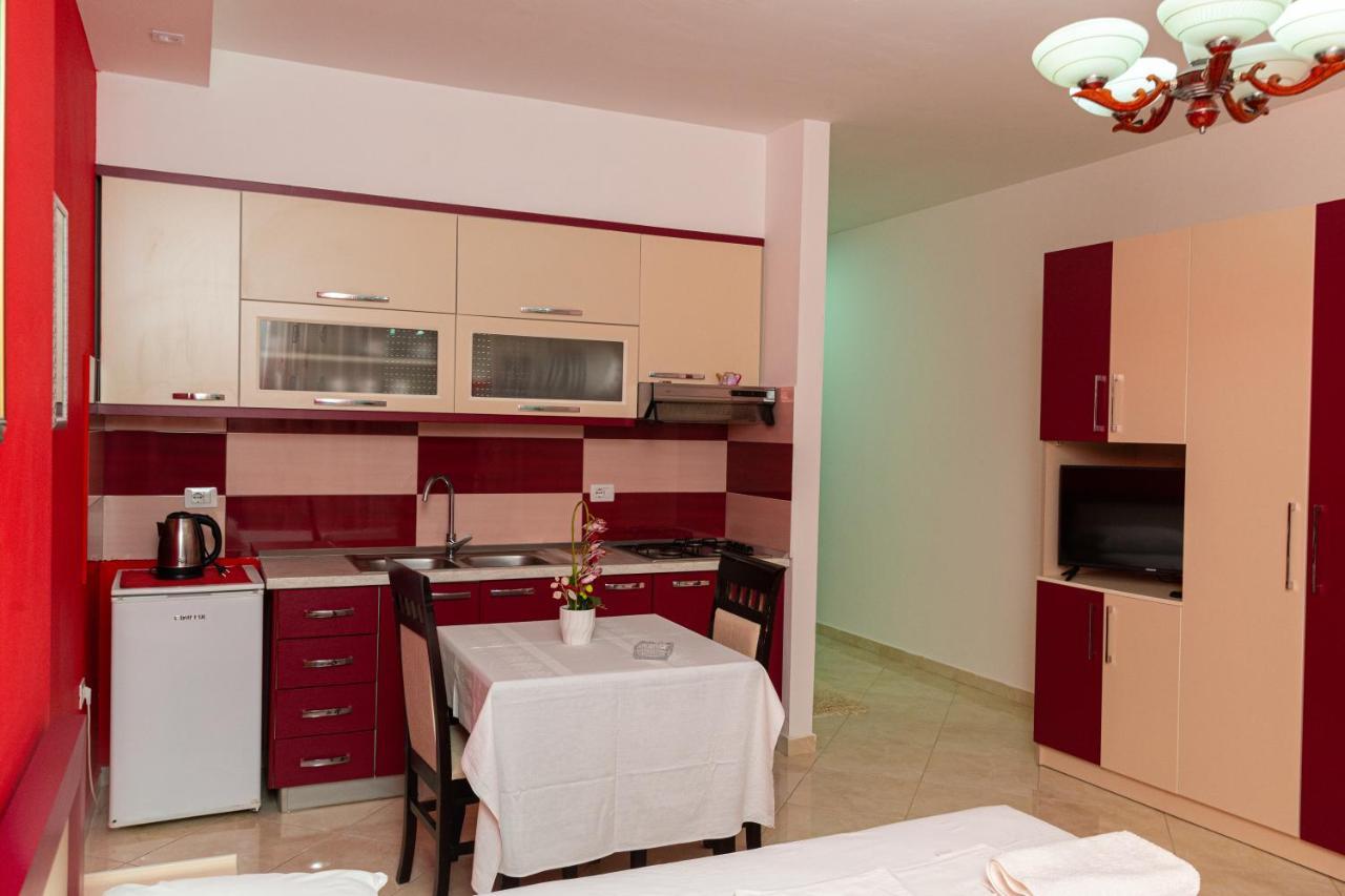 Rezidenca Martin Appartement Vlorë Buitenkant foto