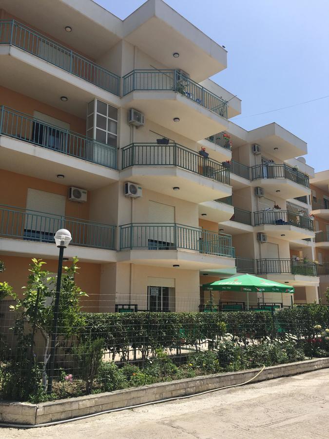 Rezidenca Martin Appartement Vlorë Buitenkant foto